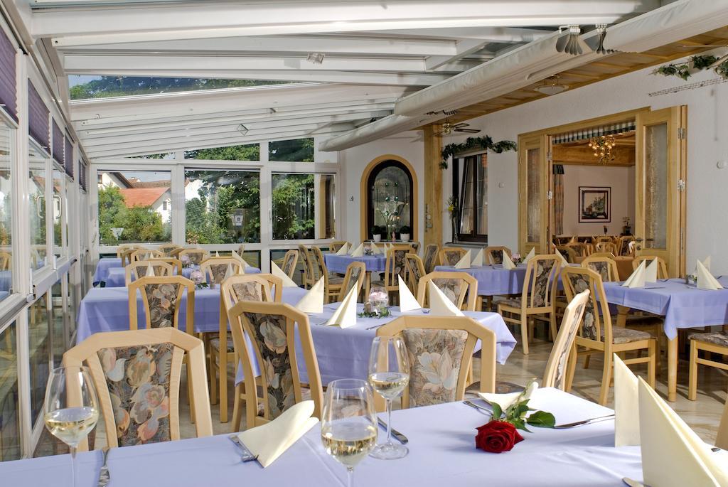 Hotel Zum Fischerwirt Baindlkirch Екстериор снимка