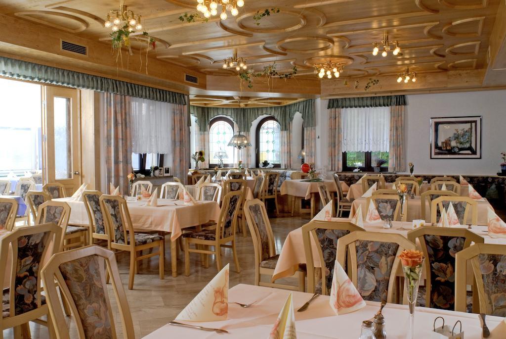 Hotel Zum Fischerwirt Baindlkirch Екстериор снимка